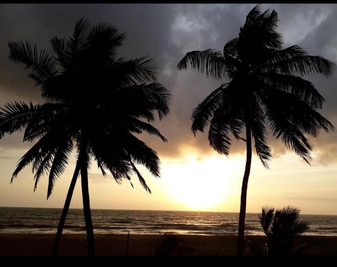 Hotel Silver Sands Negombo Luaran gambar